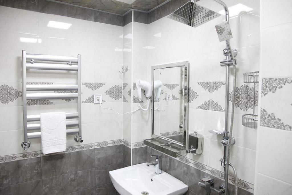 Отель NORTH WEST HOTEL BAKU Баку