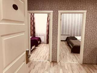 Отель NORTH WEST HOTEL BAKU Баку Четырехместный номер-10